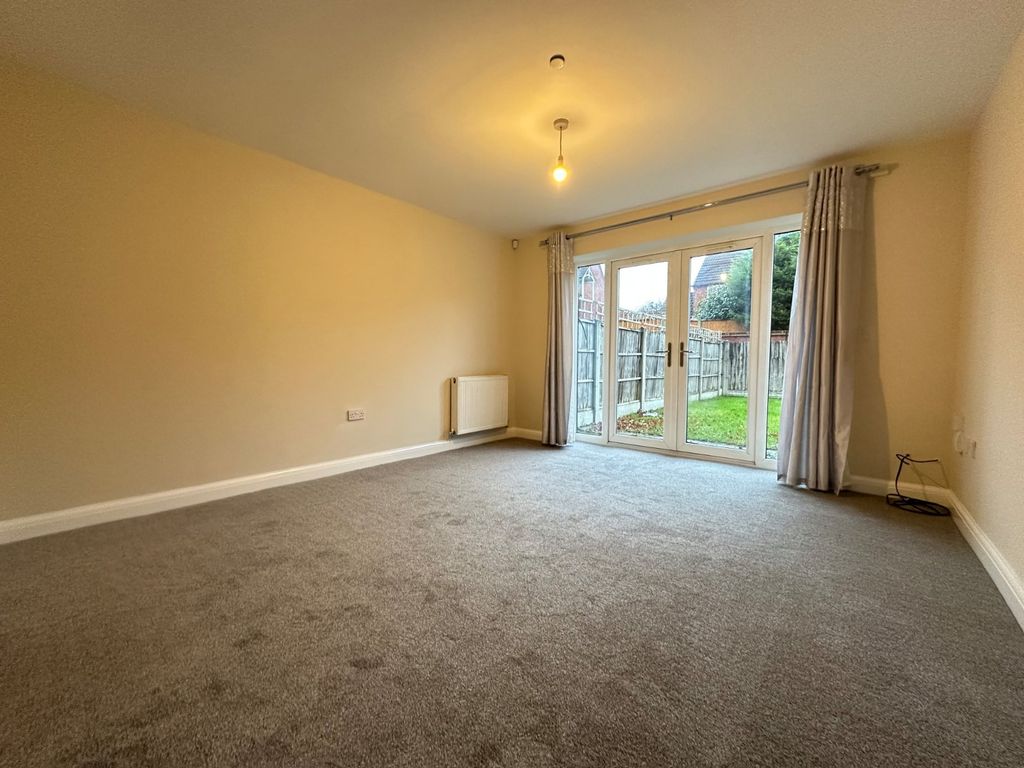 Property photo 2 of 10 Picture No. 15