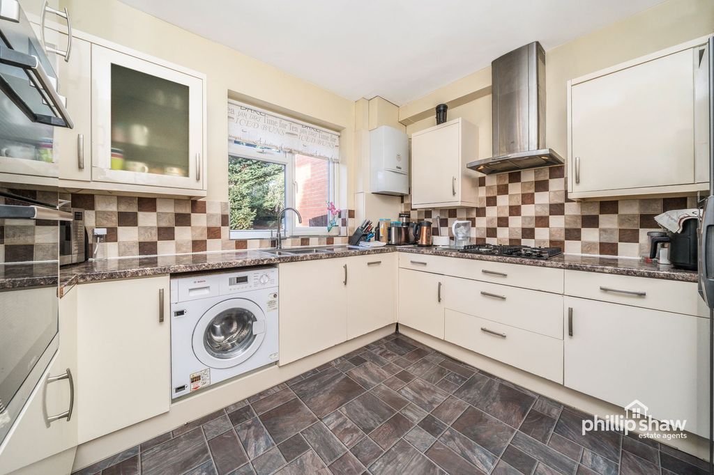 Property photo 2 of 15