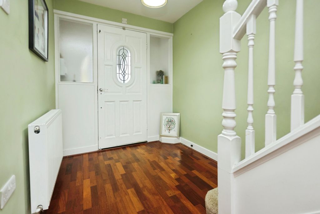 Property photo 2 of 20 Pbox-Img.Jpg