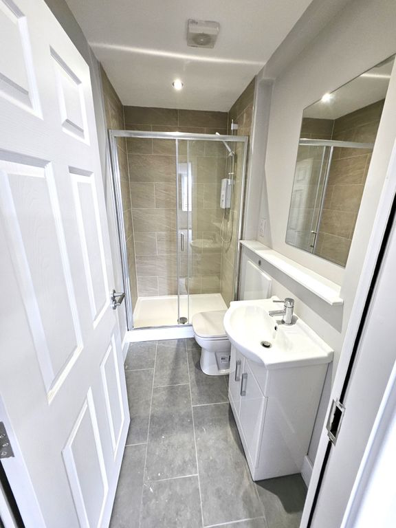 Property photo 3 of 3