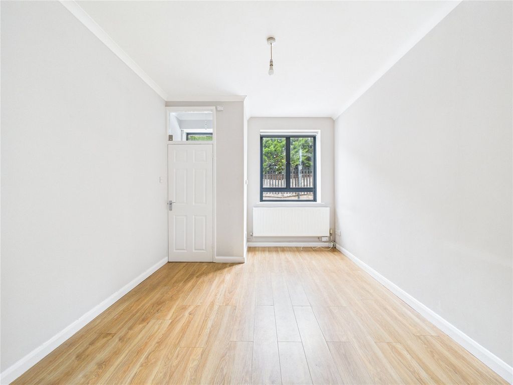 Property photo 1 of 10 Picture No. 03