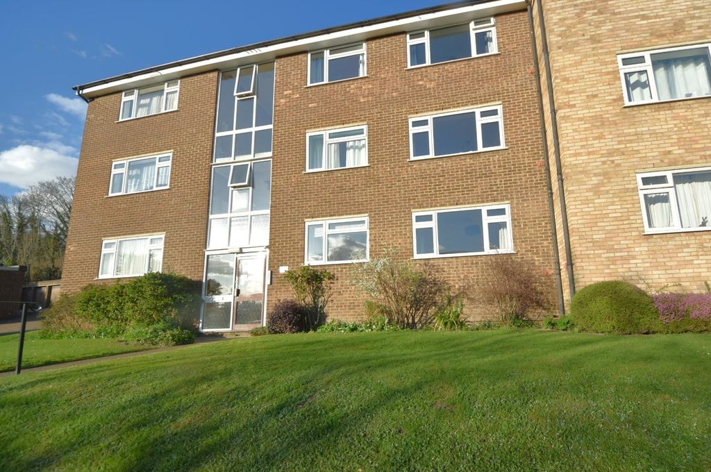 Property photo 1 of 14 Front Aspect