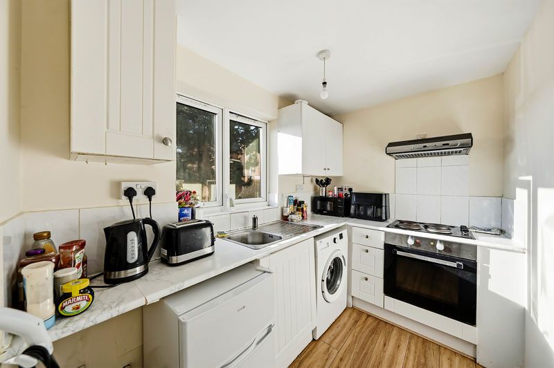 Property photo 2 of 10 Photo 4