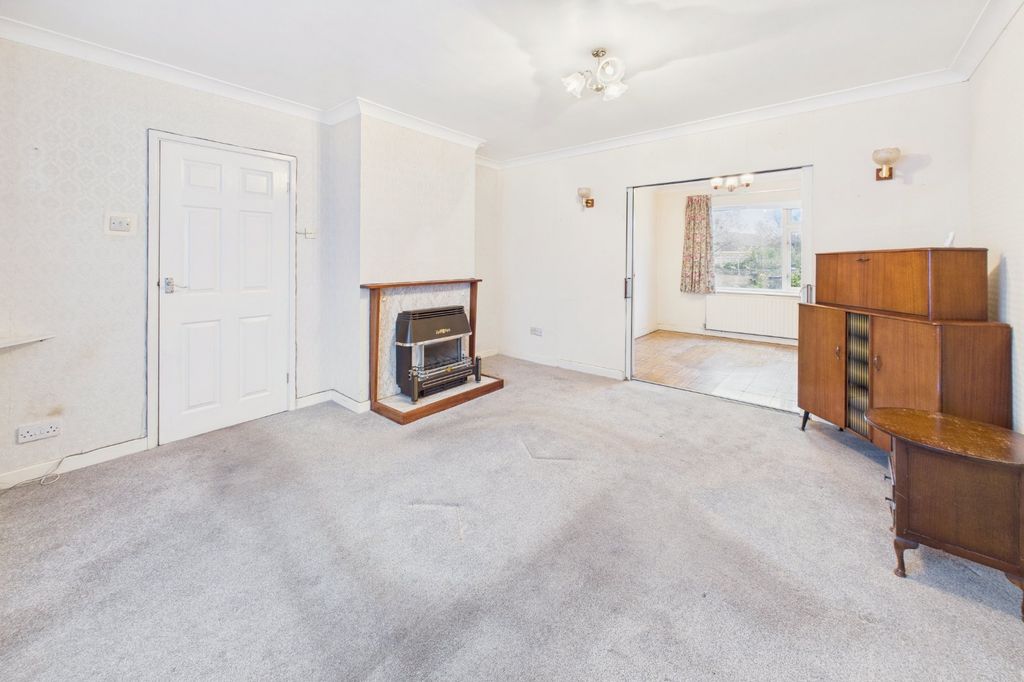 Property photo 3 of 15 Living Room