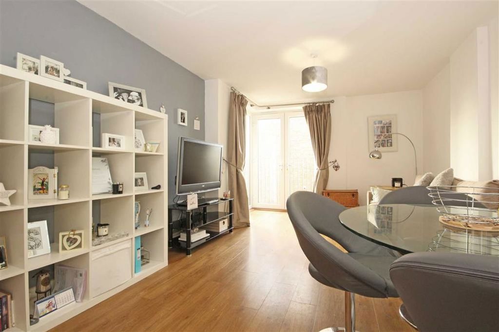 Property photo 2 of 5