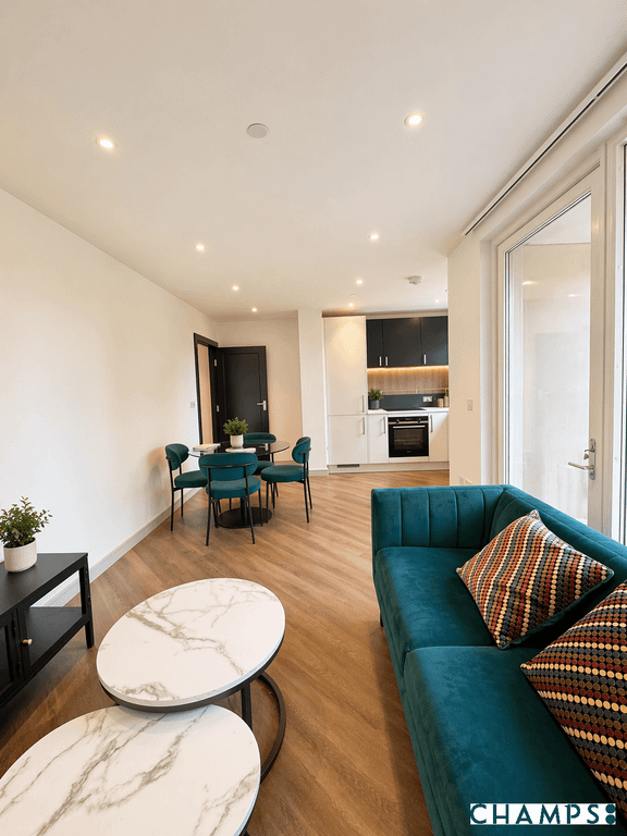 Property photo 1 of 8 Modern 2-Bedroom Apartment With Concierge &amp; Residentsâ€™ Gym | Eden Grove, Staines-Upon-Thames