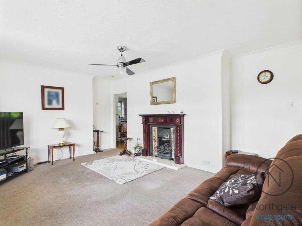 Property photo 2 of 23