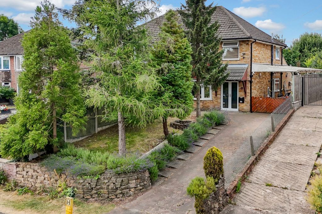 Property photo 1 of 4