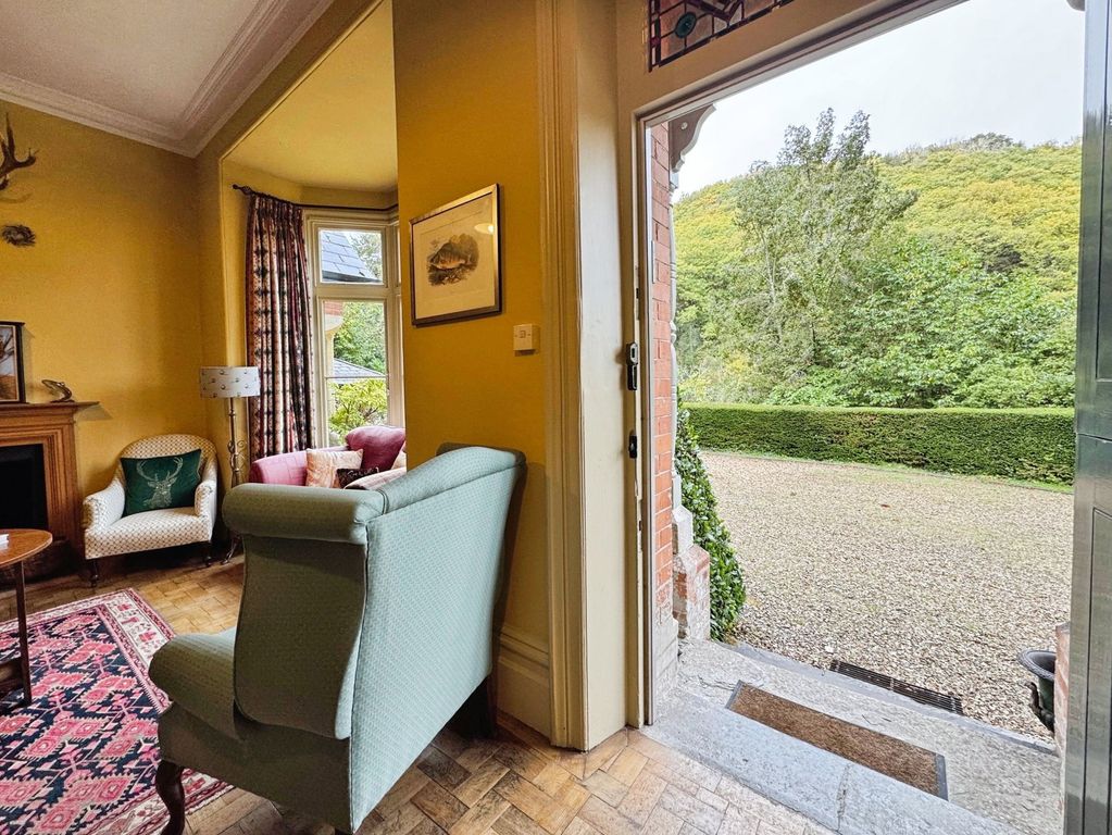 Property photo 3 of 73