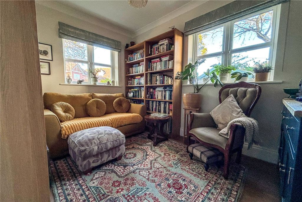 Property photo 3 of 21 Picture No. 33