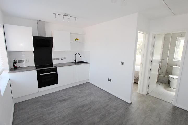 Property photo 2 of 11 2