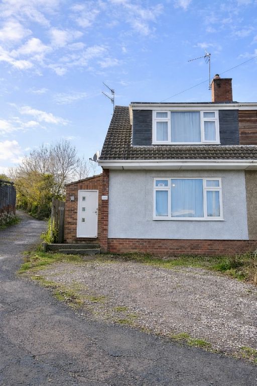 Property photo 2 of 21