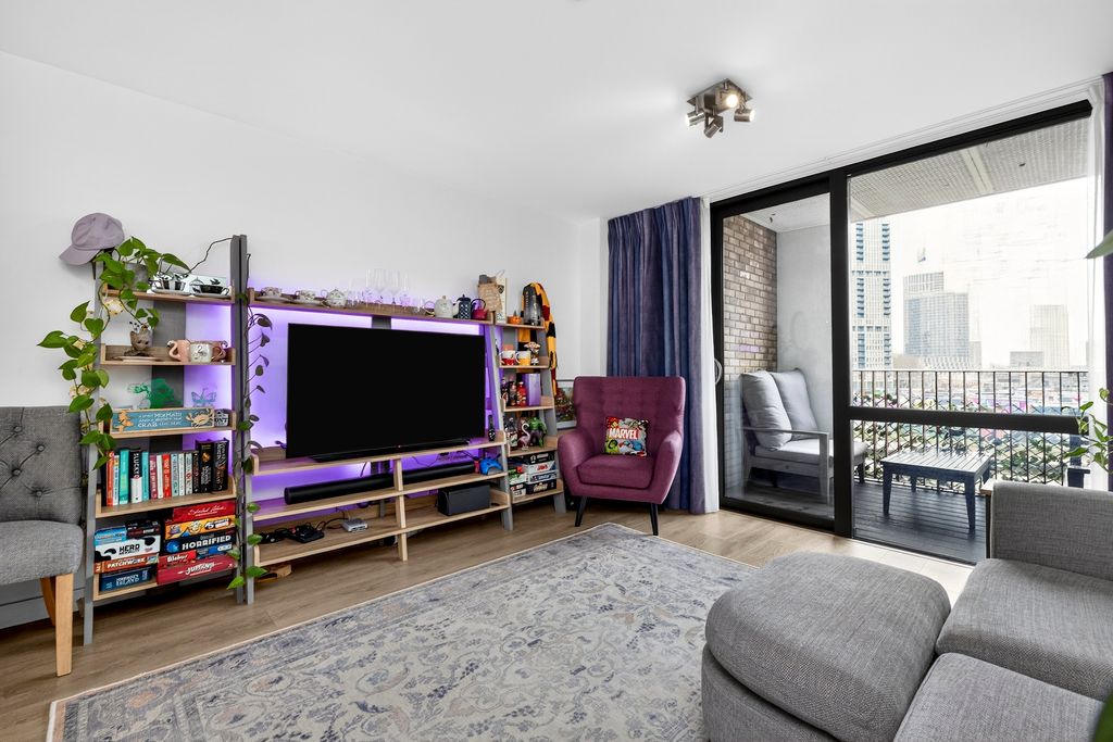 Property photo 3 of 20