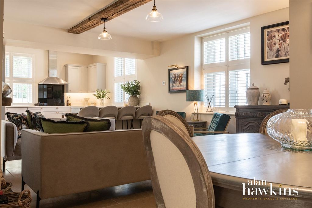 Property photo 2 of 27 Ah3597-21.Jpg