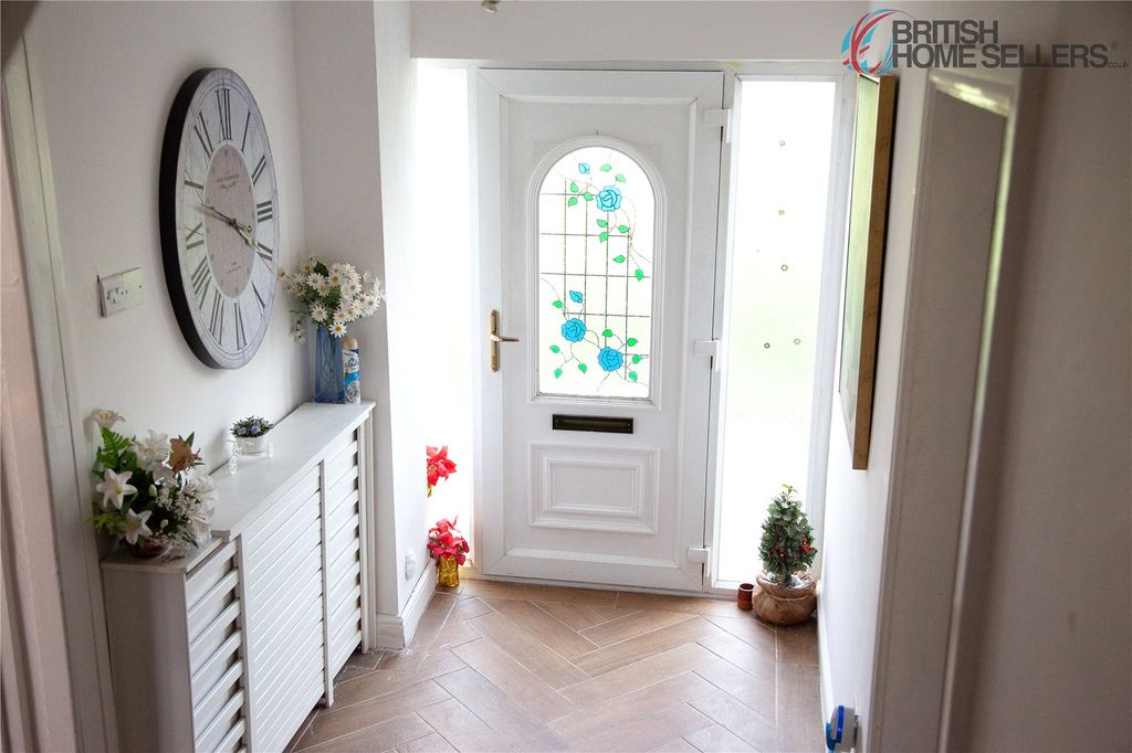 Property photo 2 of 35 Picture No. 11