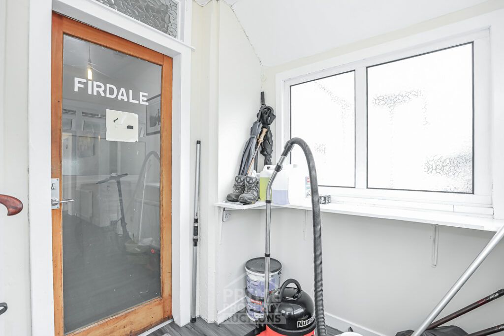 Property photo 2 of 34