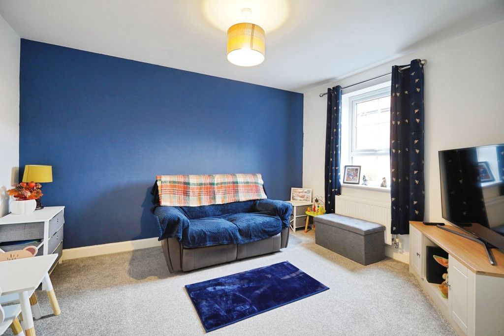 Property photo 3 of 14 Pbox-Img.Jpg