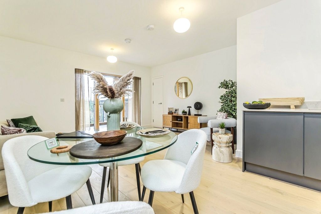 Property photo 1 of 9 Picture No. 14