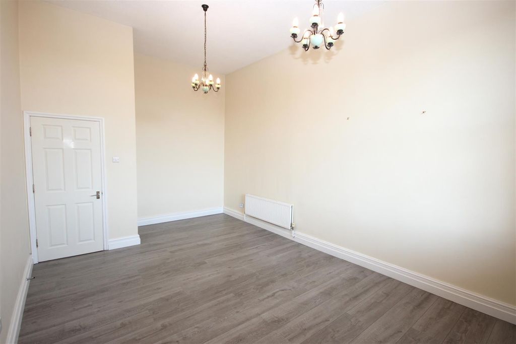 Property photo 2 of 14 Img_4472.Jpg