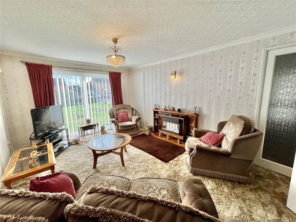 Property photo 3 of 12 Picture No. 02