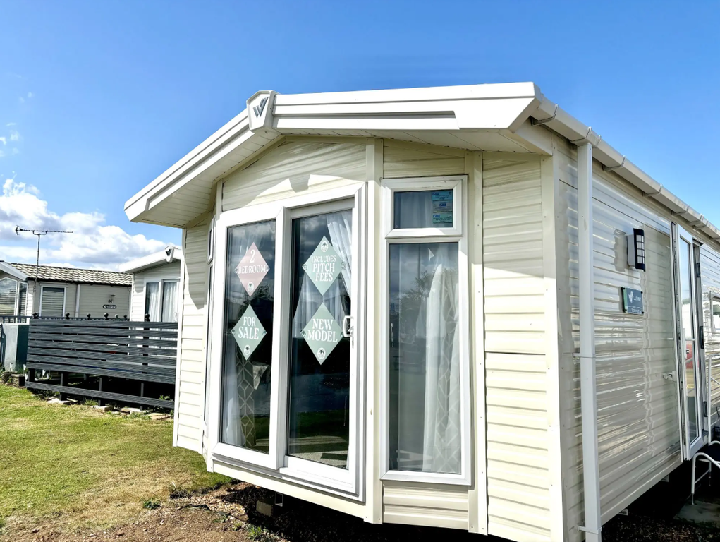 Property photo 1 of 9 Exterior Of The Willerby Brookwood Static Caravan For Sale At Snettisham Holiday Park, Norfolk