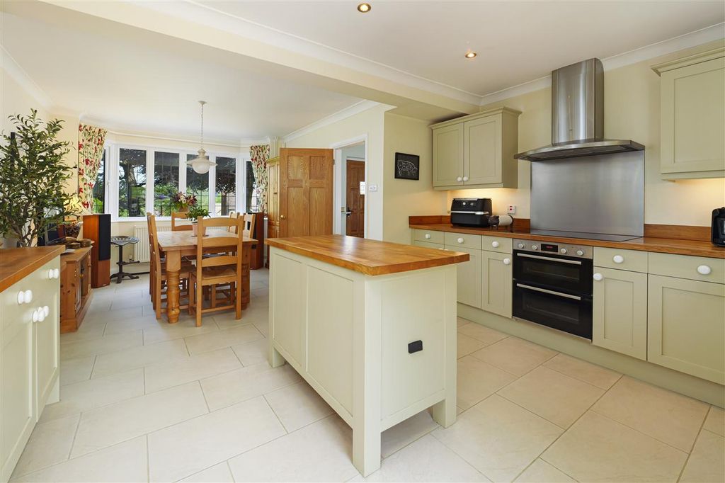 Additional image 12 of 4 bed detached house for saleHeathfield Road, Penenden Heath, Maidstone ME14
