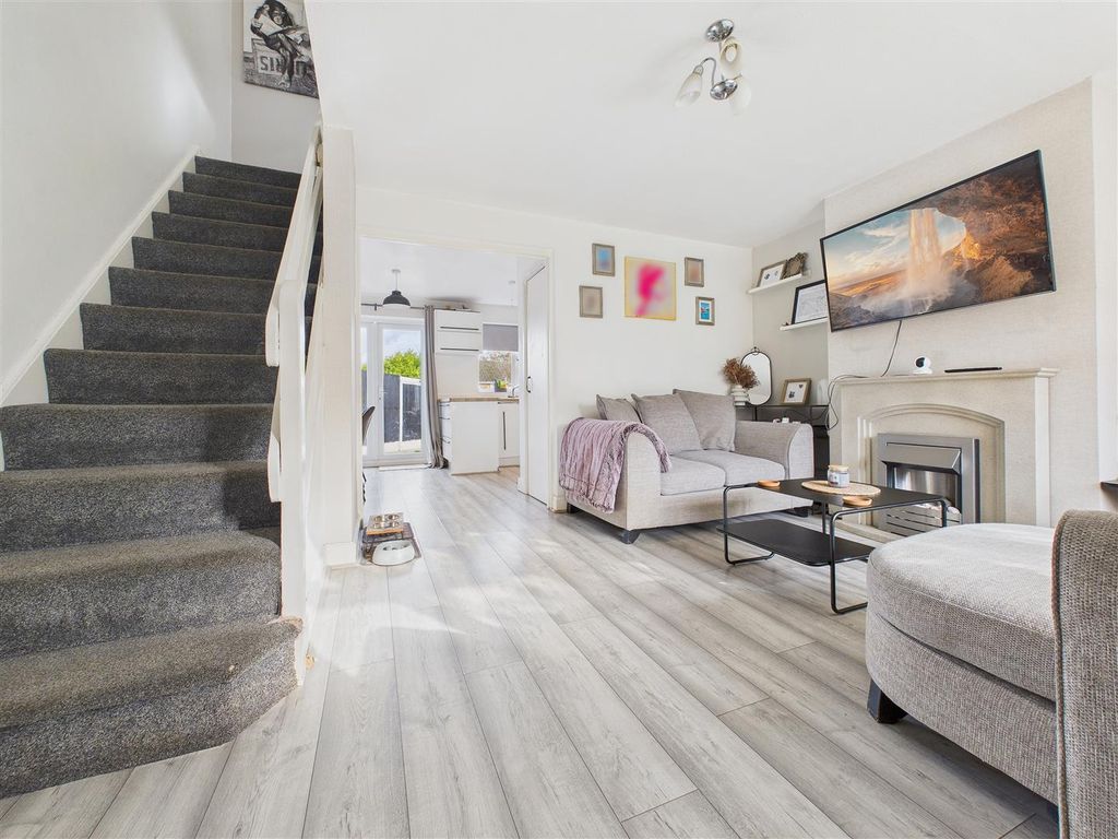 Property photo 2 of 12 Cam02453G0-Pr0214-Still007.Jpg