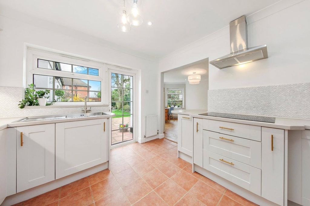 Property photo 2 of 12 Picture No. 05