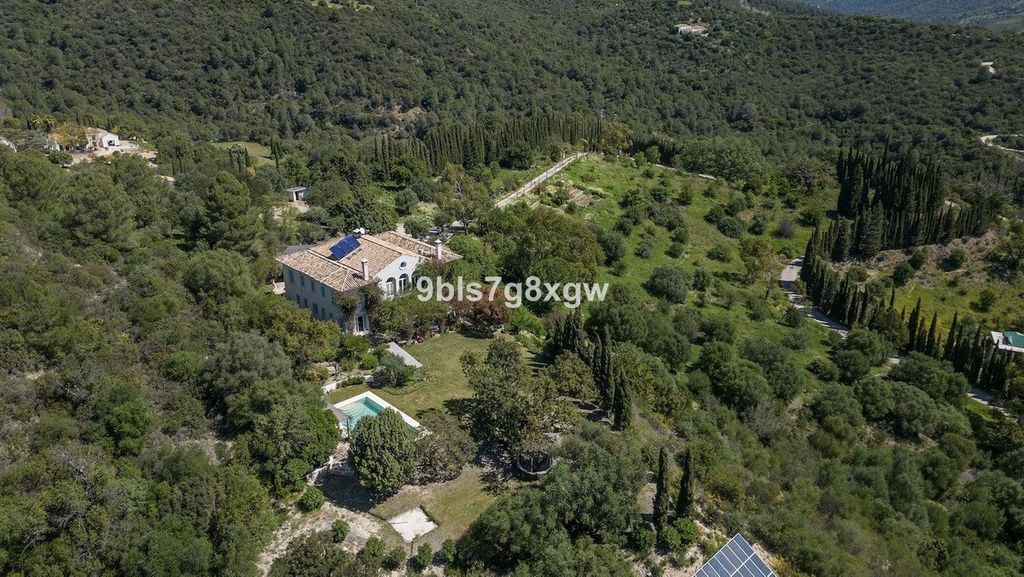 Property photo 3 of 40
