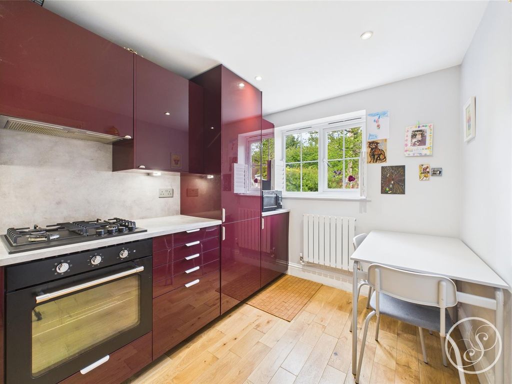 Property photo 2 of 23 Kitchen