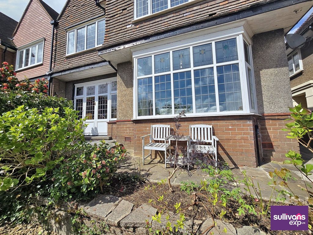 Property photo 2 of 26