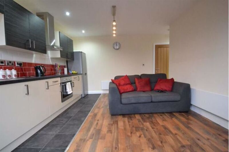 Property photo 2 of 5