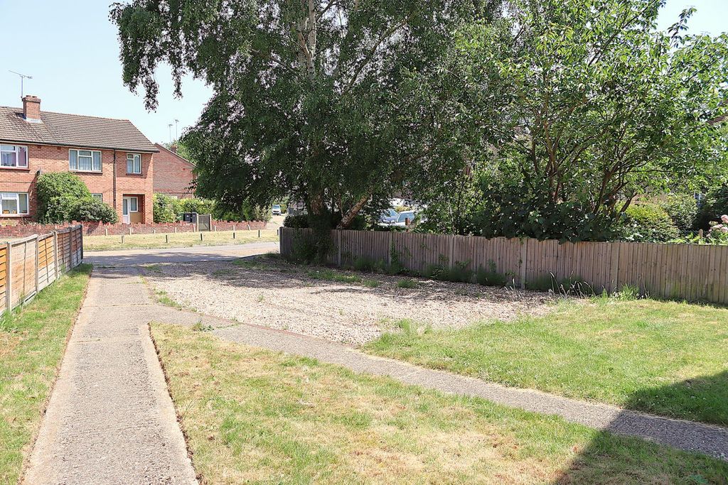 Property photo 2 of 10