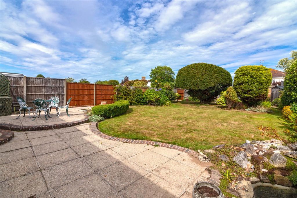 Property photo 2 of 15 Img_6976.Jpg