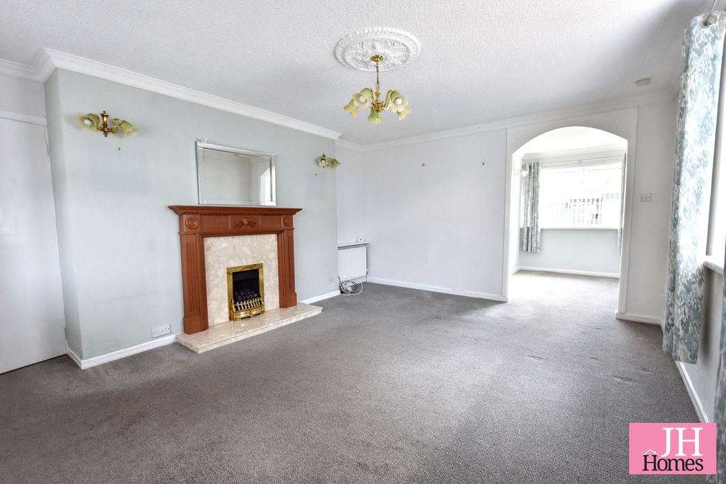 Property photo 2 of 22