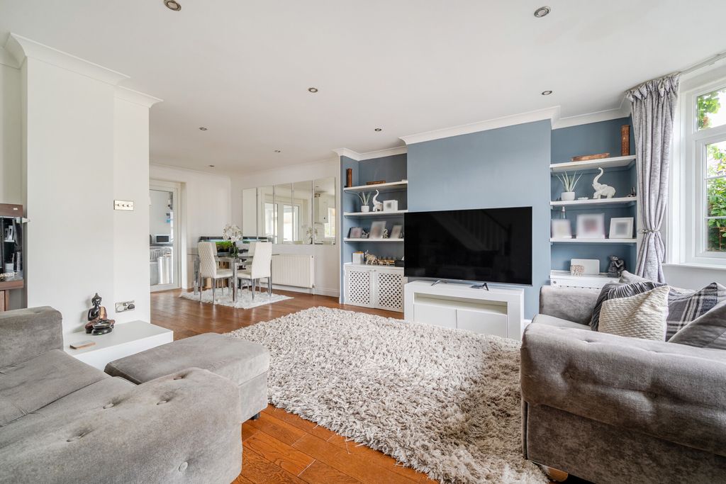 Property photo 3 of 23 1526659-11-1A0Ecd...