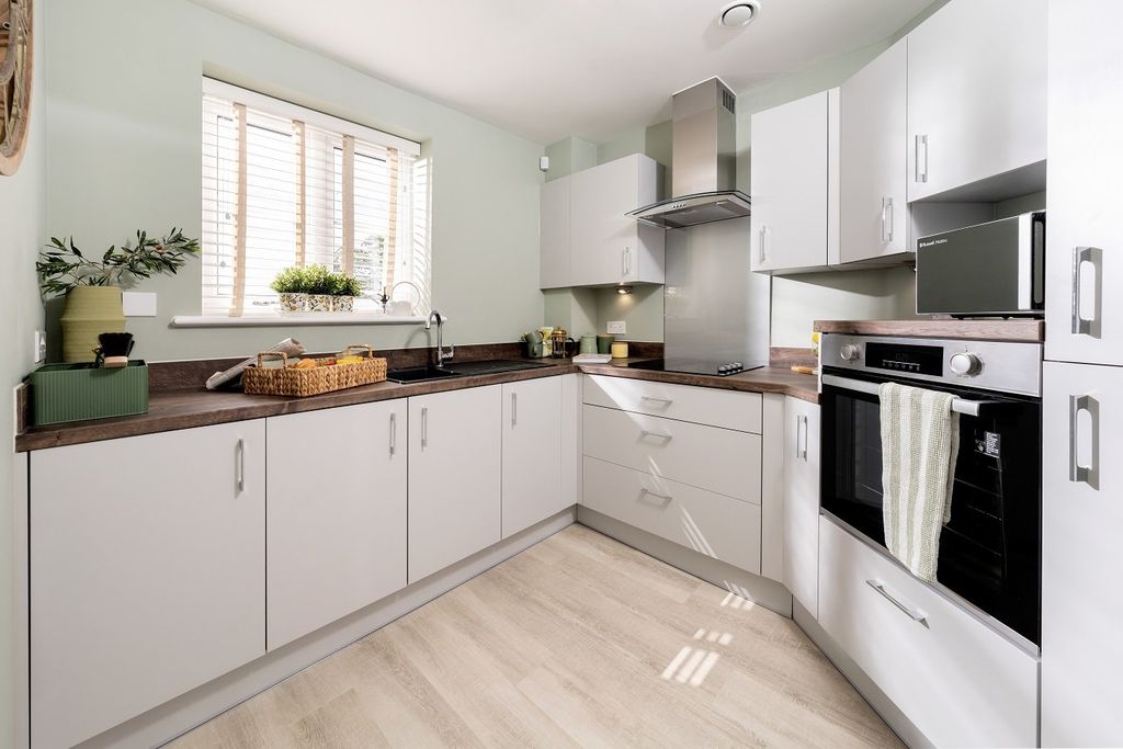 Property photo 3 of 14 Show Home Kitchen