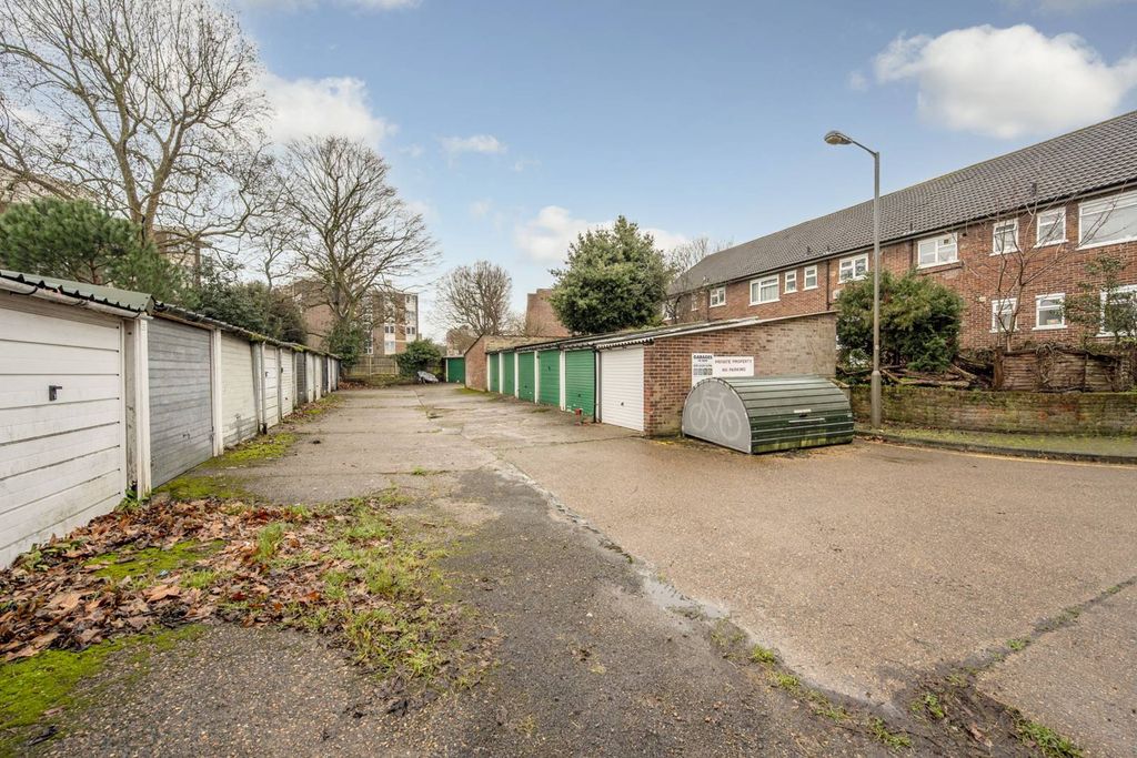 Property photo 2 of 2