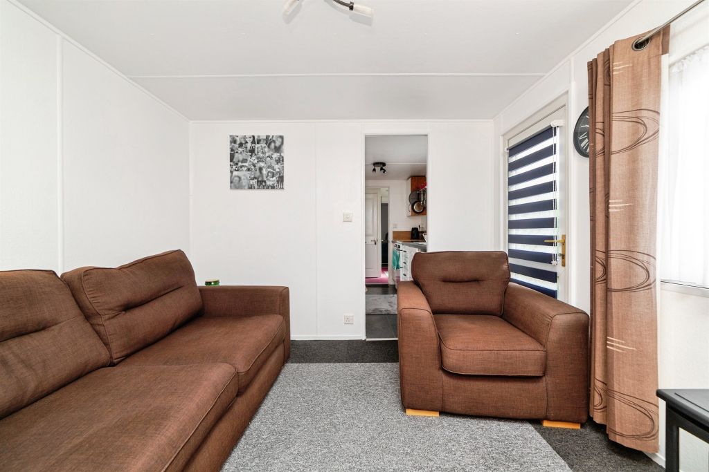 Additional image 6 of 2 bed mobile/park home for saleHillside Park, Limekiln Lane, Baldock SG7