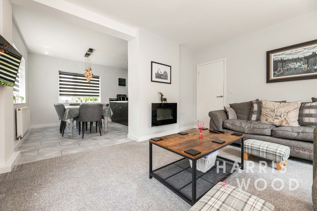 Property photo 2 of 42 4278132