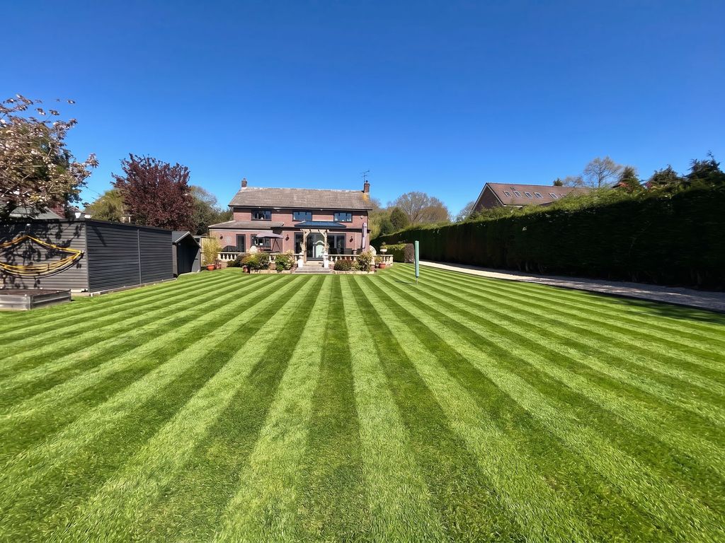 Property photo 1 of 51