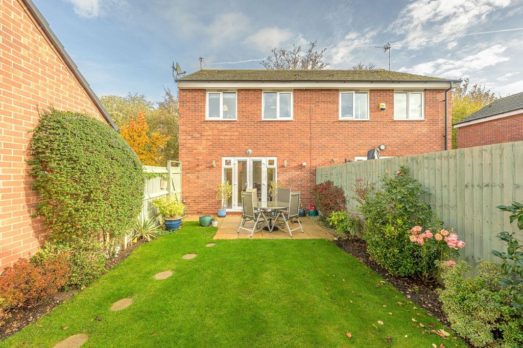 Property photo 2 of 22