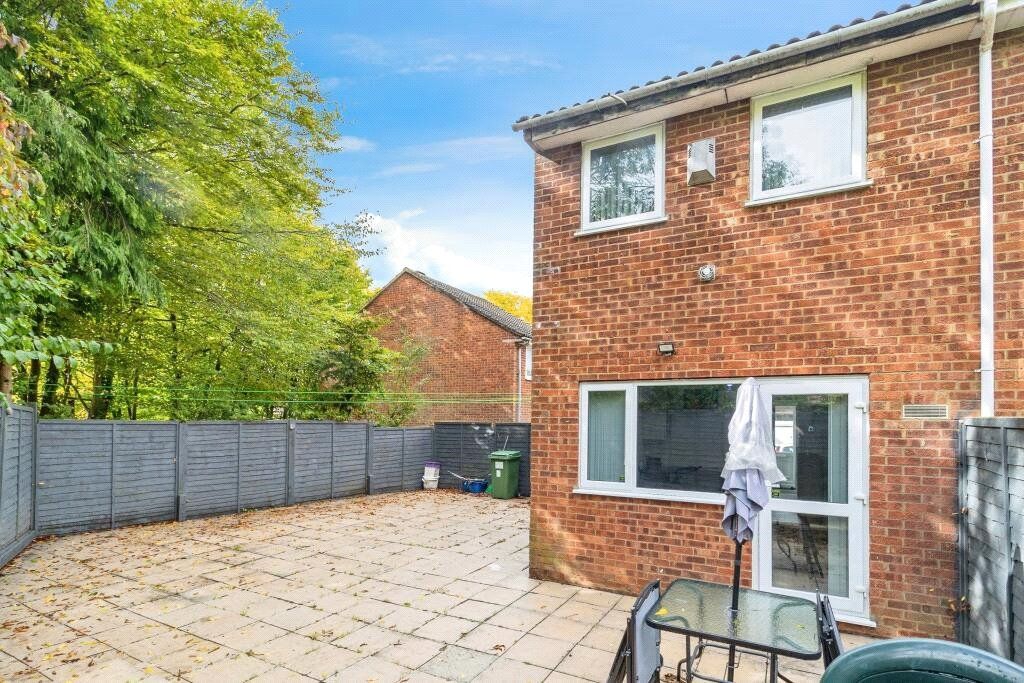 Property photo 3 of 34 Picture No. 17