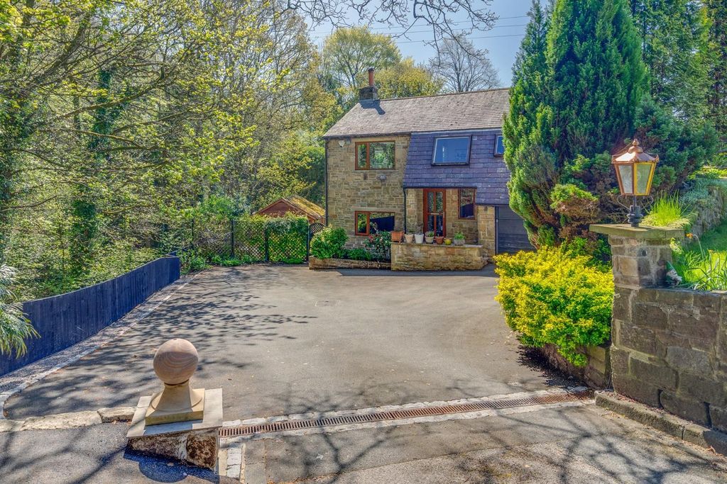 Property photo 2 of 38 6 Sunnydale Park_04.Jpg