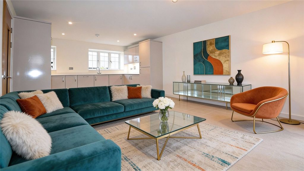 Property photo 2 of 17 Picture No. 34