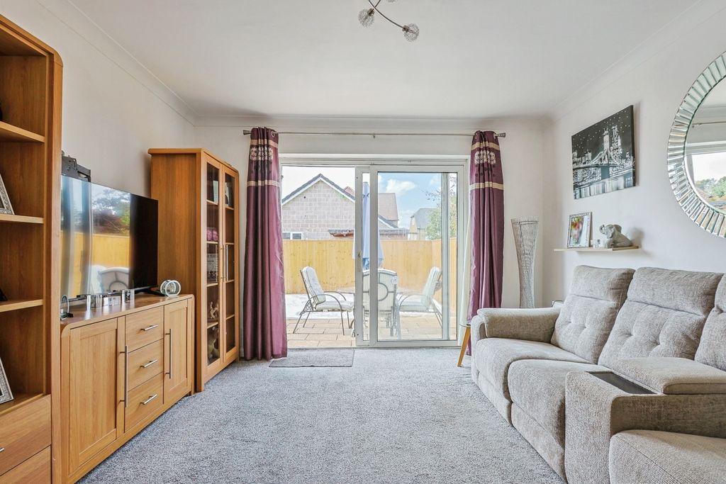 Property photo 3 of 20 Pbox-Img.Jpg