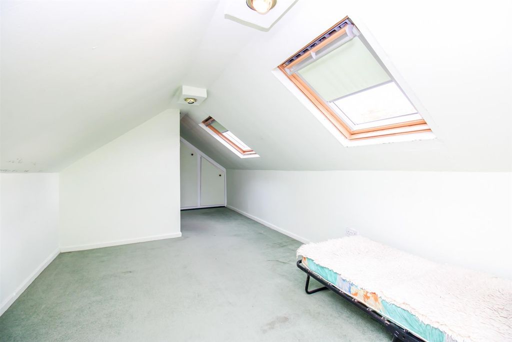 Property photo 3 of 13 First Floor Loft Room