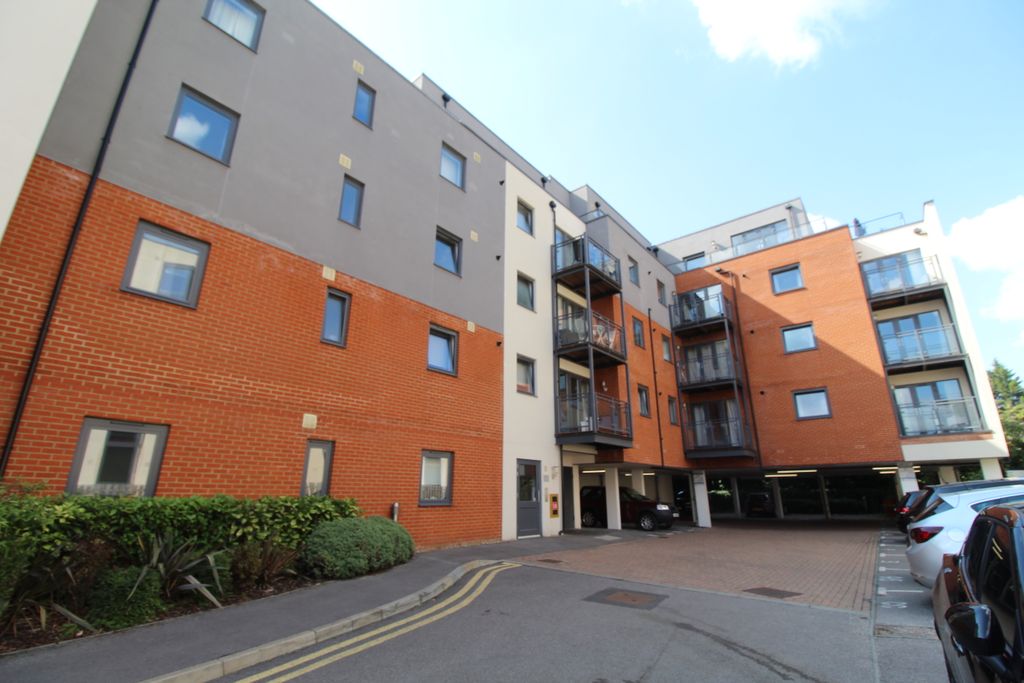 Property photo 2 of 14 Img_2871