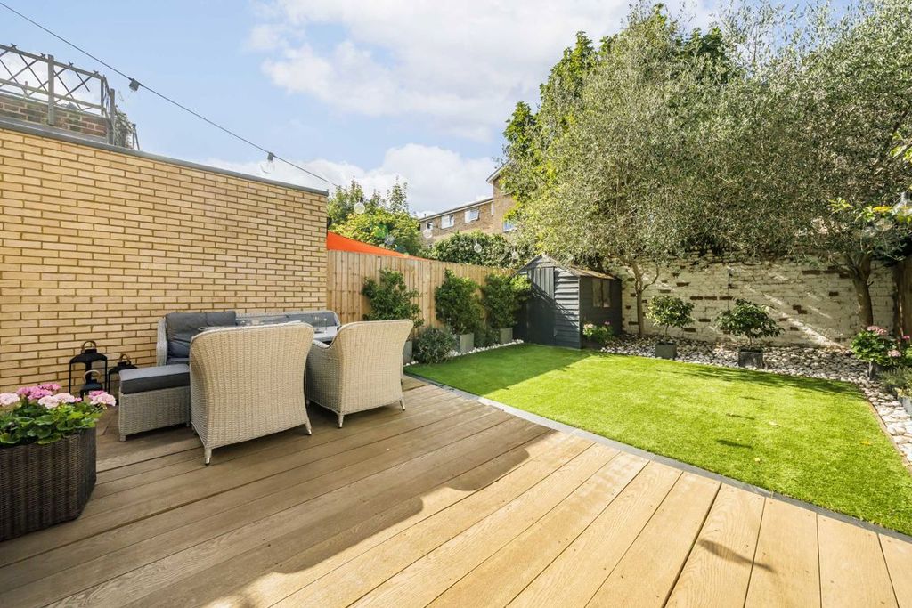 Property photo 3 of 10