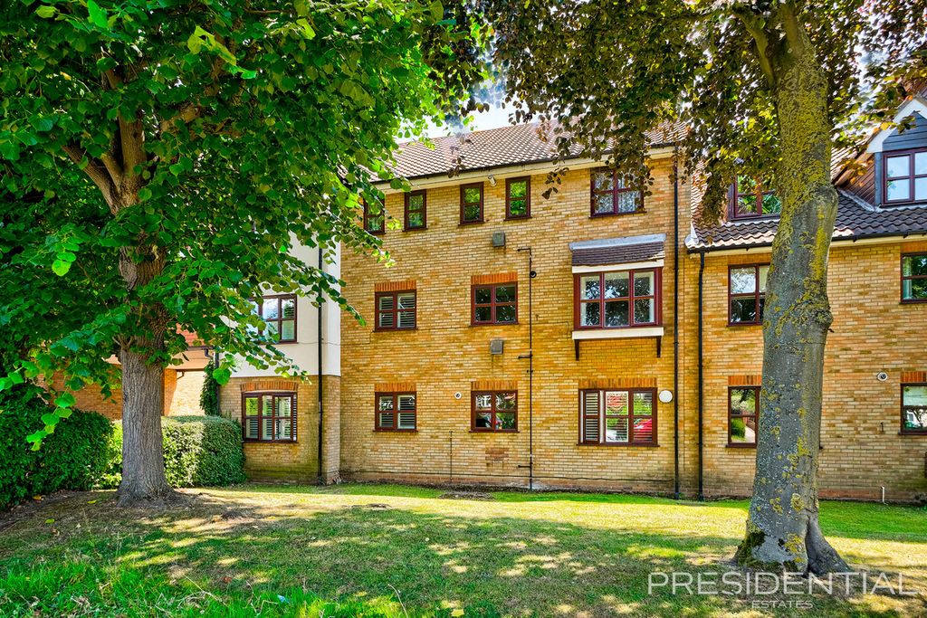 Property photo 1 of 25